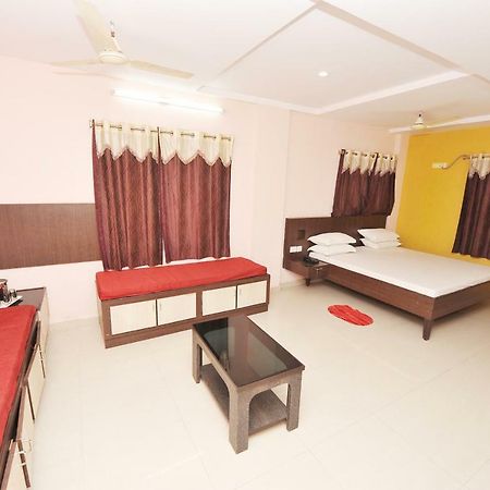 Shree Lakshmi Guest House Visakhapatnam Zewnętrze zdjęcie